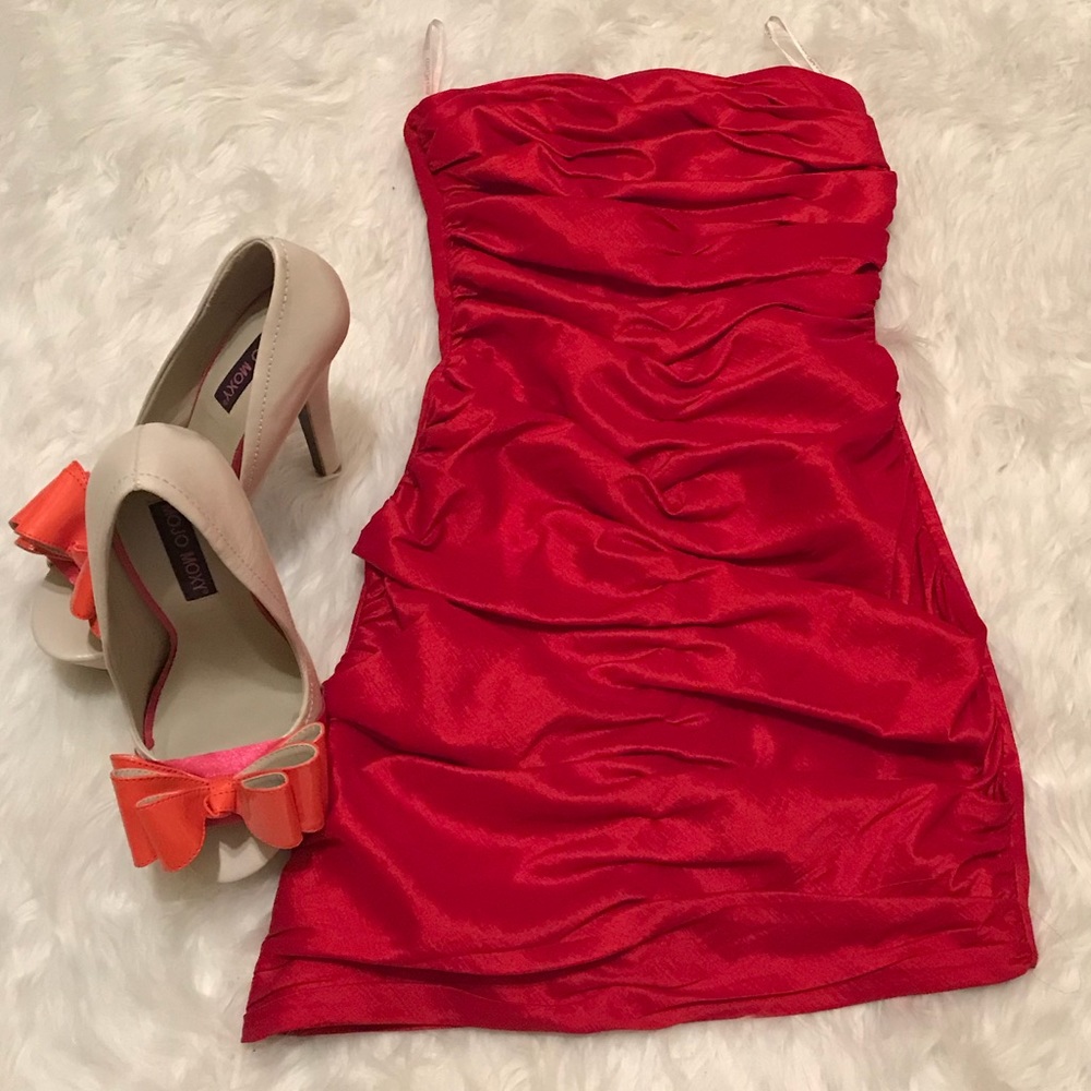 Jessica McClintock Arrest me red mini dress